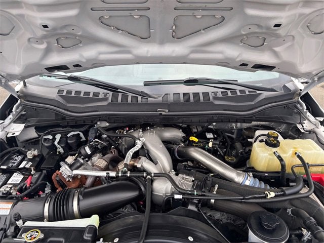 2022 Ford Super Duty F-450 DRW XLT