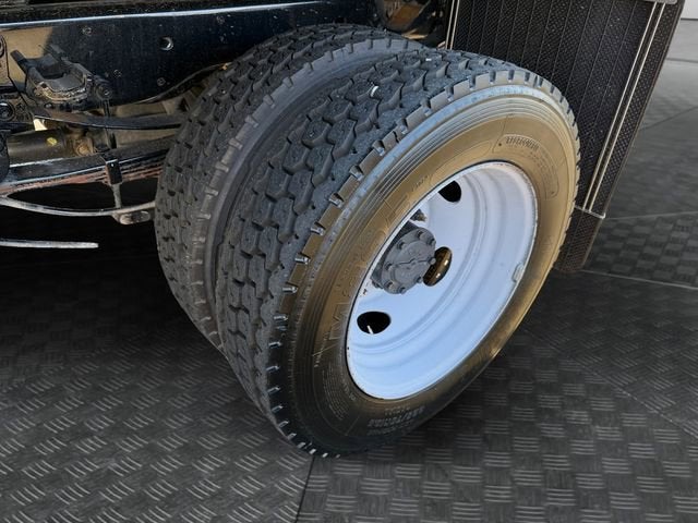 2022 Ford Super Duty F-550 DRW XL