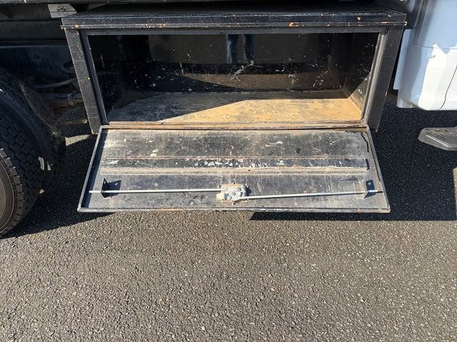 2022 Ford Super Duty F-550 DRW XL