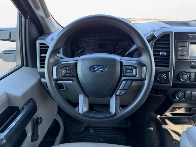 2022 Ford Super Duty F-550 DRW XL