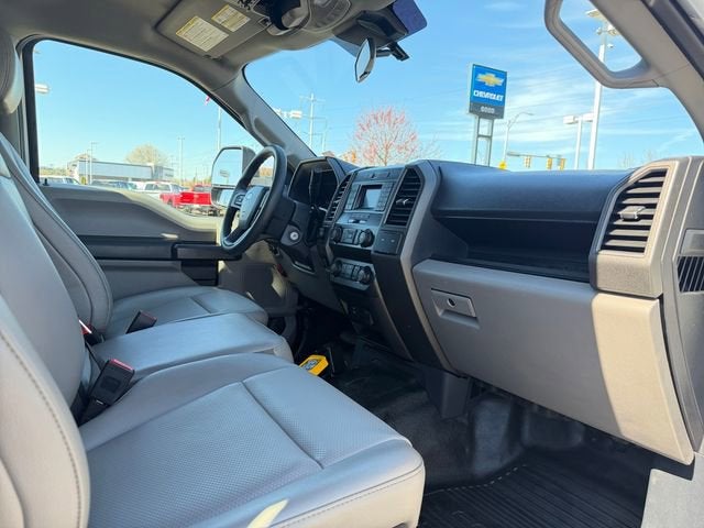 2022 Ford Super Duty F-550 DRW XL