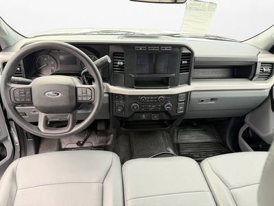 2023 Ford Super Duty F-550 DRW XL
