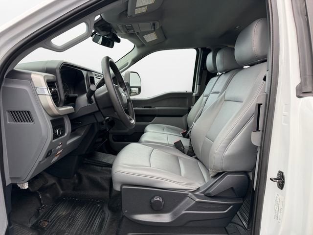 2023 Ford Super Duty F-550 DRW XL