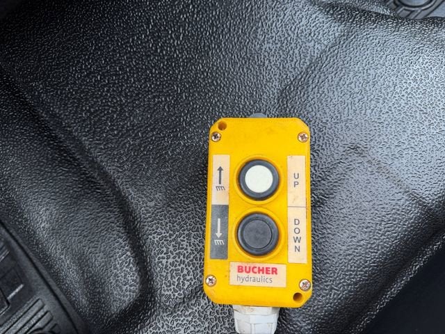 2023 Ford Super Duty F-550 DRW XL