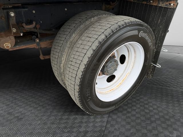 2023 Ford Super Duty F-550 DRW XL