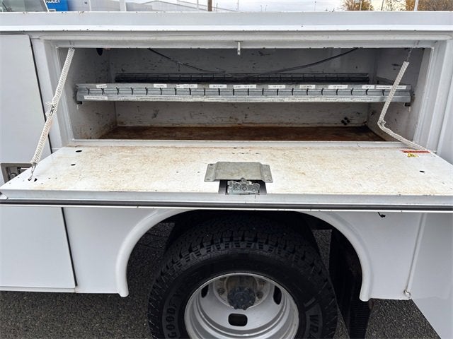 2022 Ford Super Duty F-350 DRW XL