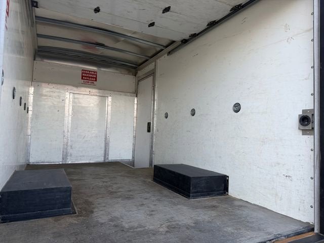 2023 Ford Transit Cutaway Base