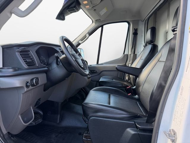 2023 Ford Transit Cutaway Base