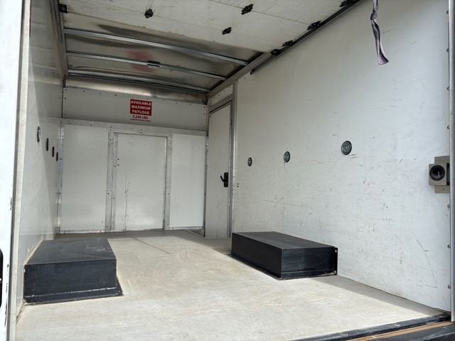 2023 Ford Transit Cutaway Base