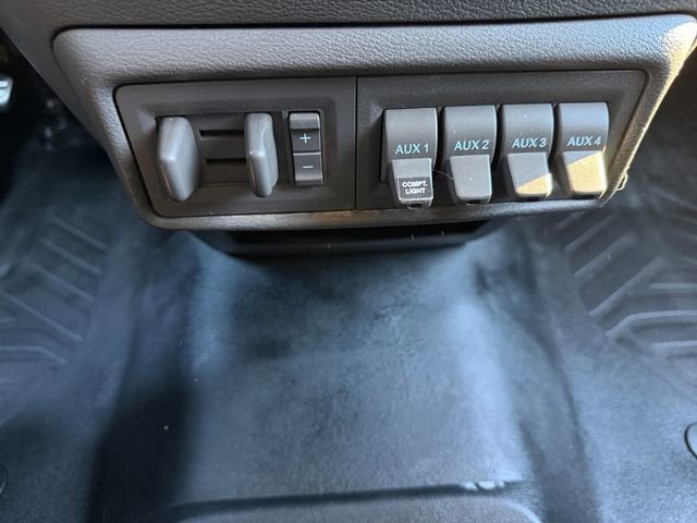 2022 Ford Transit Cutaway Base