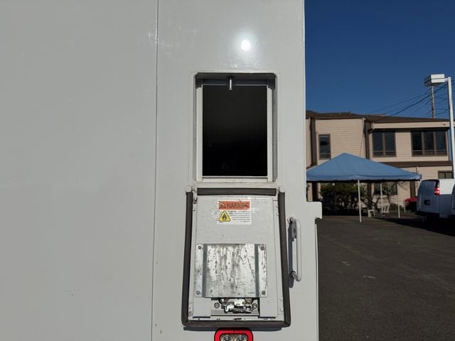 2022 Ford Transit Cutaway Base