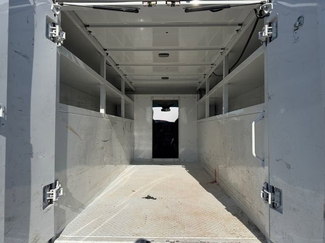 2022 Ford Transit Cutaway Base