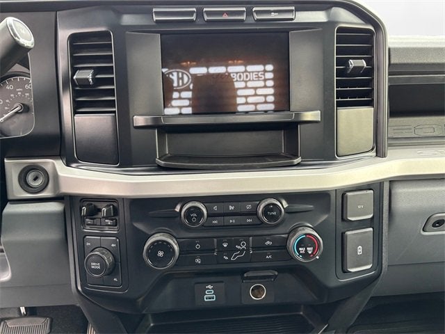 2024 Ford Super Duty F-350 DRW XL