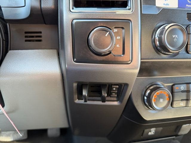 2022 Ford Super Duty F-450 DRW XLT