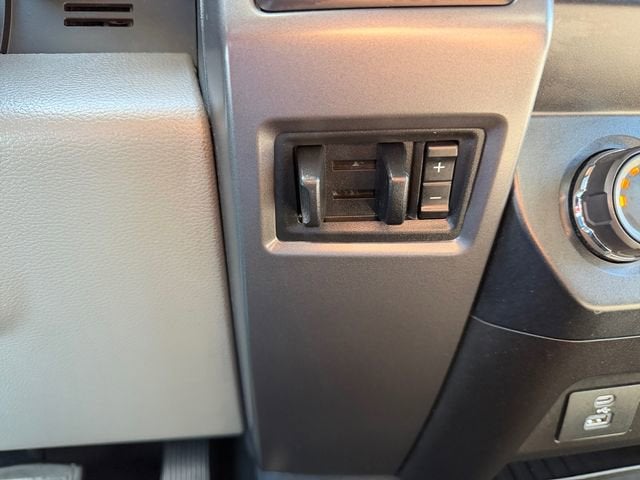 2022 Ford Super Duty F-450 DRW XLT