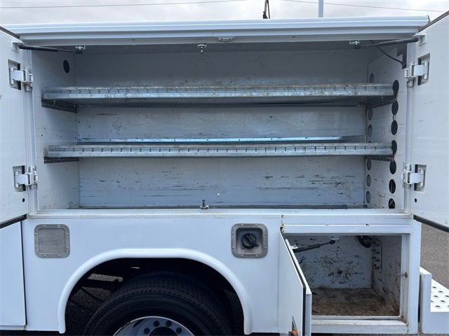 2017 Ford Super Duty F-550 DRW XL