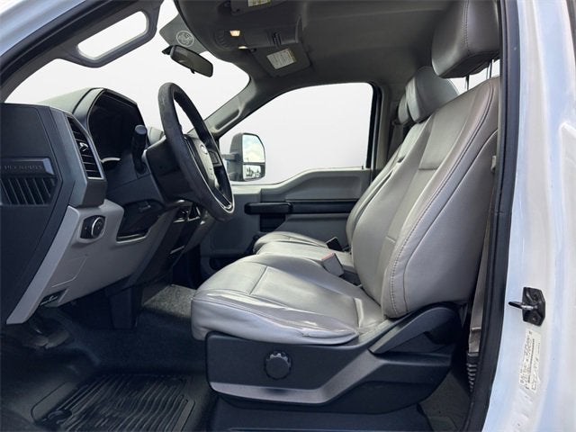 2017 Ford Super Duty F-550 DRW XL