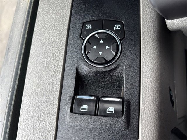 2022 Ford Super Duty F-550 DRW XLT