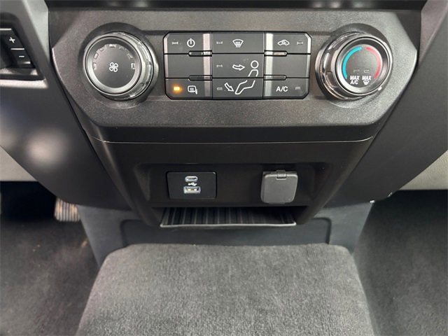 2022 Ford Super Duty F-550 DRW XLT