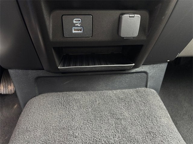 2022 Ford Super Duty F-550 DRW XLT