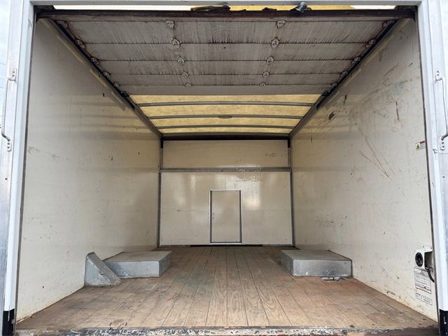 2022 Ford E-Series Cutaway Base