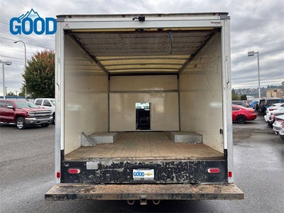 2022 Ford E-Series Cutaway Base