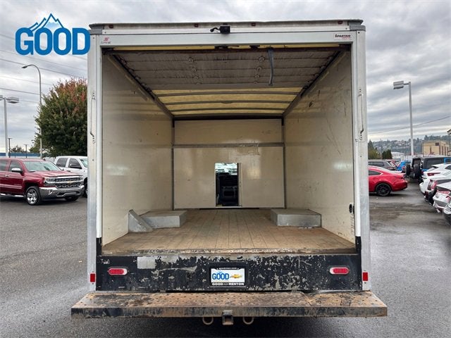 2022 Ford E-Series Cutaway Base