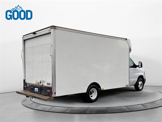 2022 Ford E-Series Cutaway Base