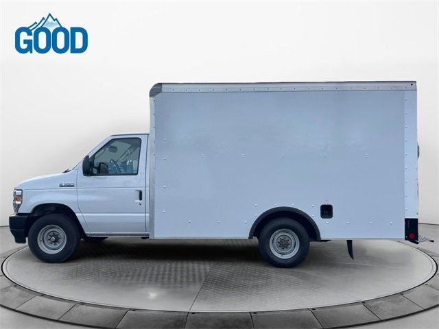 2022 Ford E-Series Cutaway Base