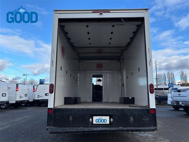 2022 Ford E-Series Cutaway Base