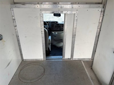 2022 Ford E-Series Cutaway Base