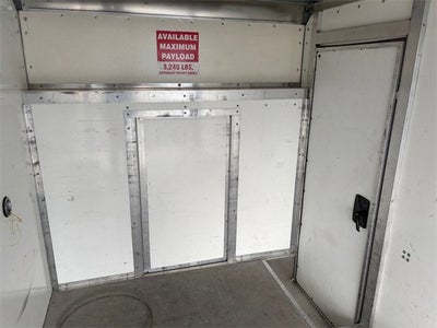 2022 Ford E-Series Cutaway Base