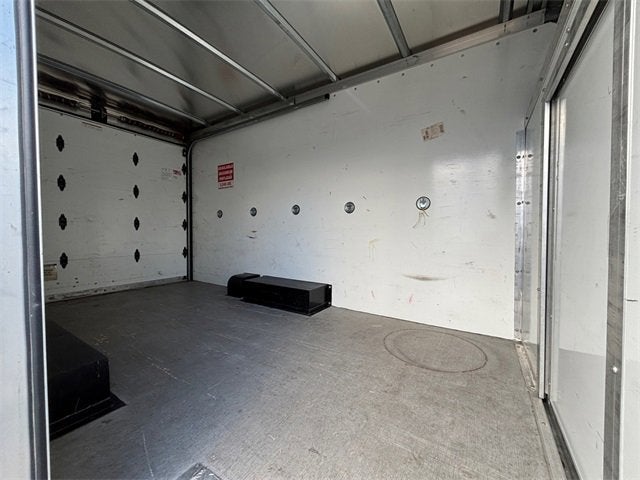 2022 Ford E-Series Cutaway Base