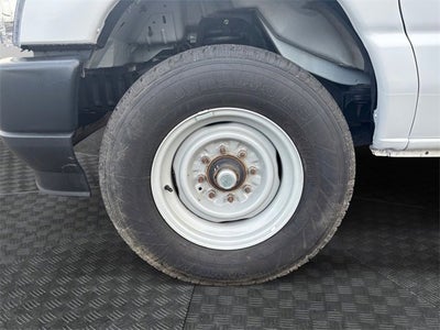 2022 Ford E-Series Cutaway Base