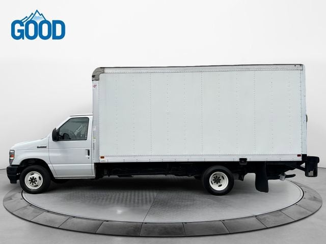 2022 Ford E-Series Cutaway Base