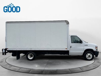 2022 Ford E-Series Cutaway Base