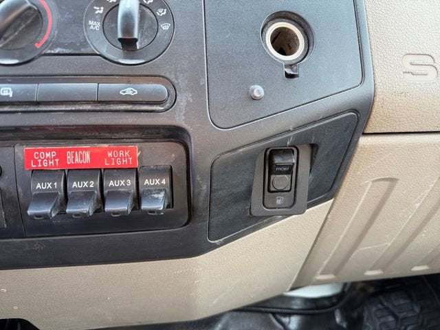 2008 Ford Super Duty F-450 DRW XL