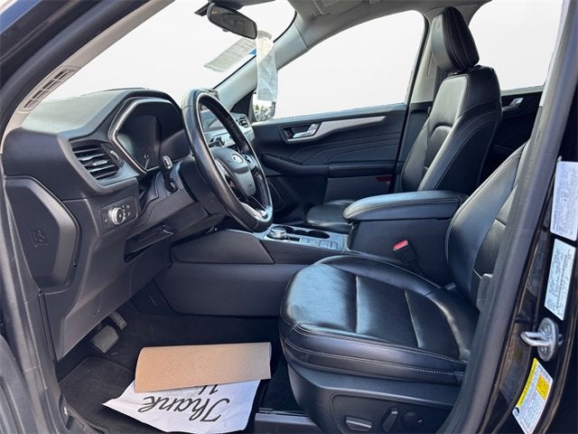 2021 Ford ESCAPE Base