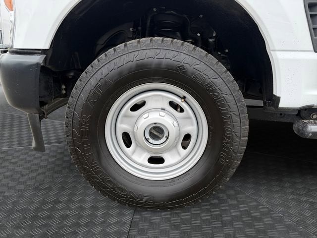 2024 Ford Super Duty F-350 SRW XL