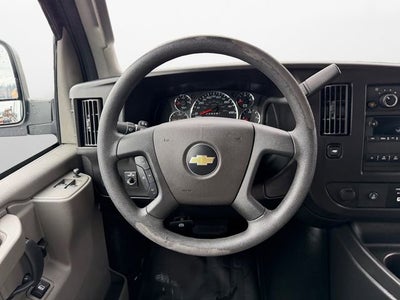 2023 Chevrolet Express Passenger 3500 1LS