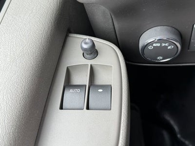 2023 Chevrolet Express Passenger 3500 1LS