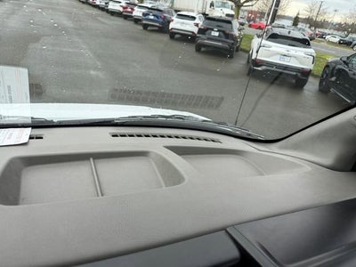 2023 Chevrolet Express Passenger 3500 1LS