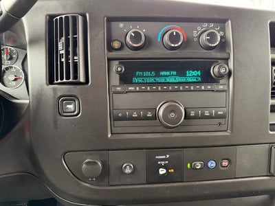 2023 Chevrolet Express Passenger 3500 1LS