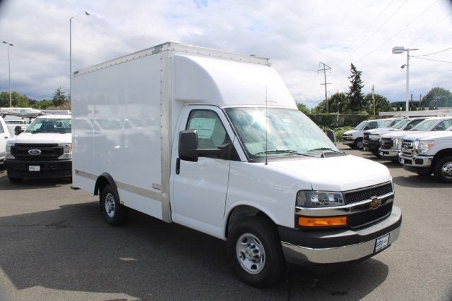 2024 Chevrolet Express Cutaway 3500 1WT