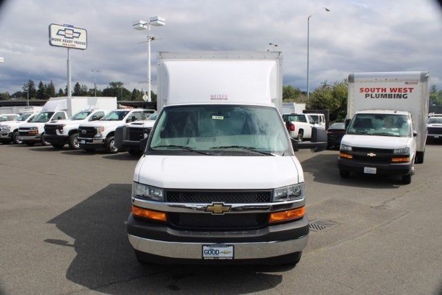 2024 Chevrolet Express Cutaway 3500 1WT