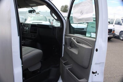 2024 Chevrolet Express Cutaway 3500 1WT