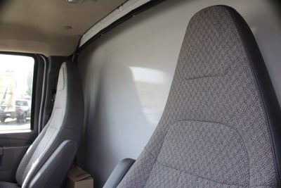 2024 Chevrolet Express Cutaway 3500 1WT