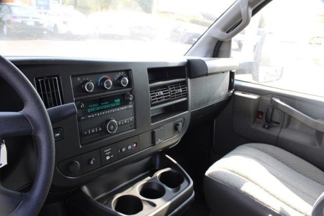 2024 Chevrolet Express Cutaway 3500 1WT