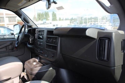 2024 Chevrolet Express Cutaway 3500 1WT