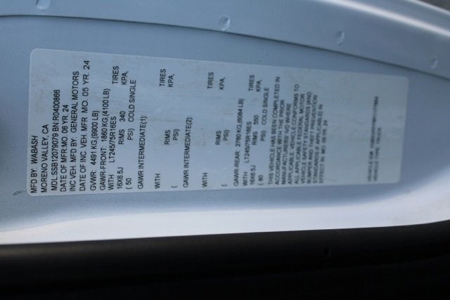 2024 Chevrolet Express Cutaway 3500 1WT